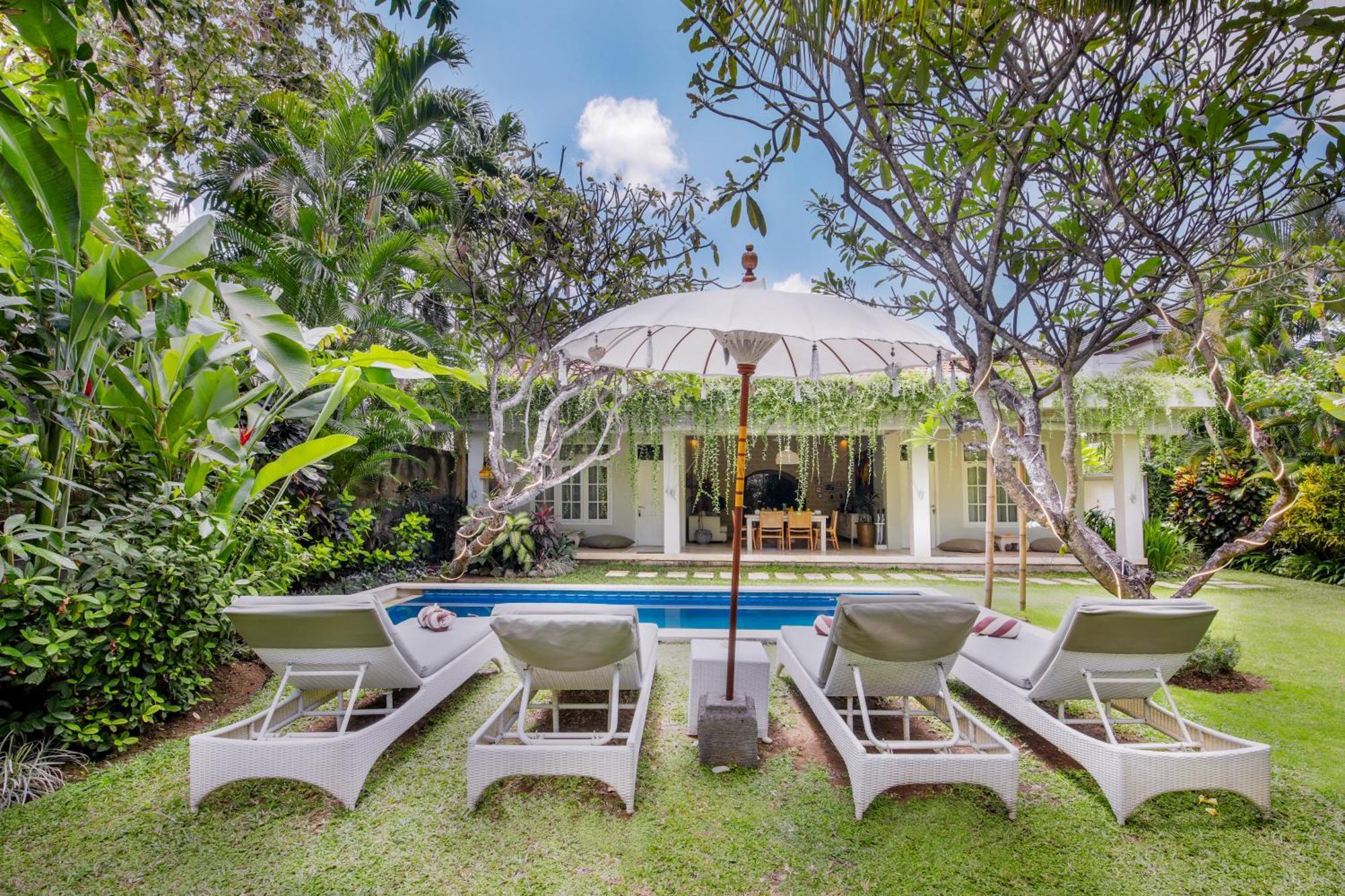 Villa Lodek Deluxe Seminyak Eksteriør billede