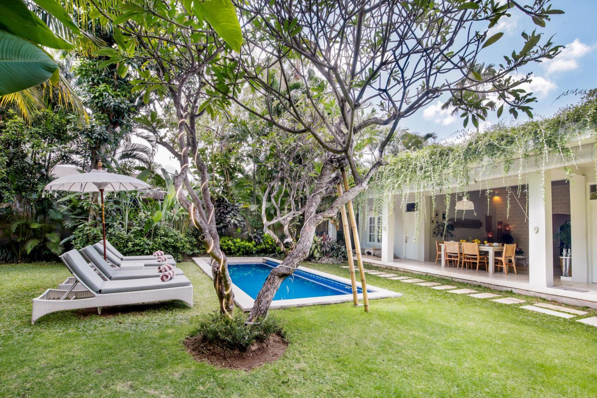Villa Lodek Deluxe Seminyak Eksteriør billede