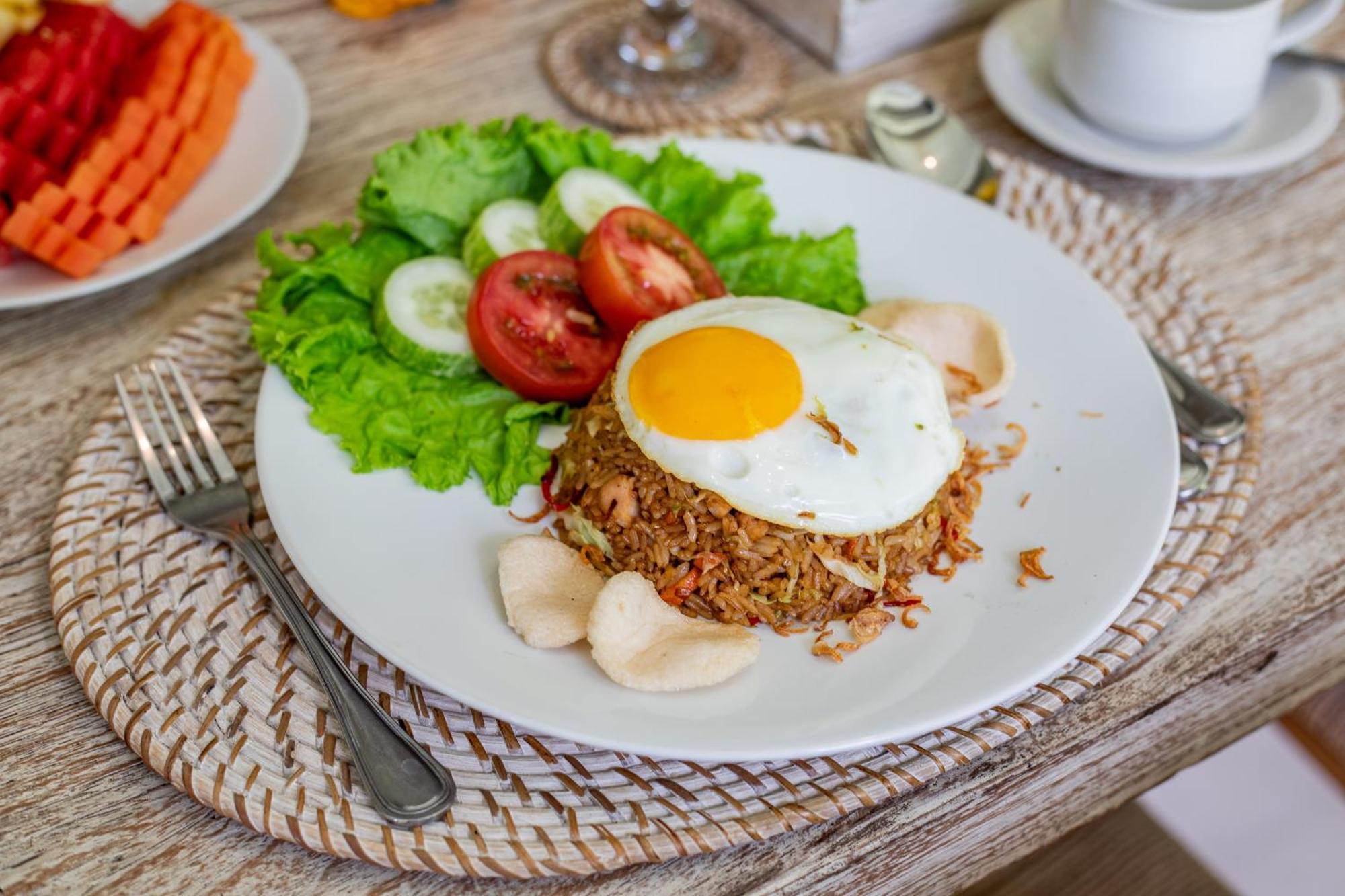 Villa Lodek Deluxe Seminyak Eksteriør billede