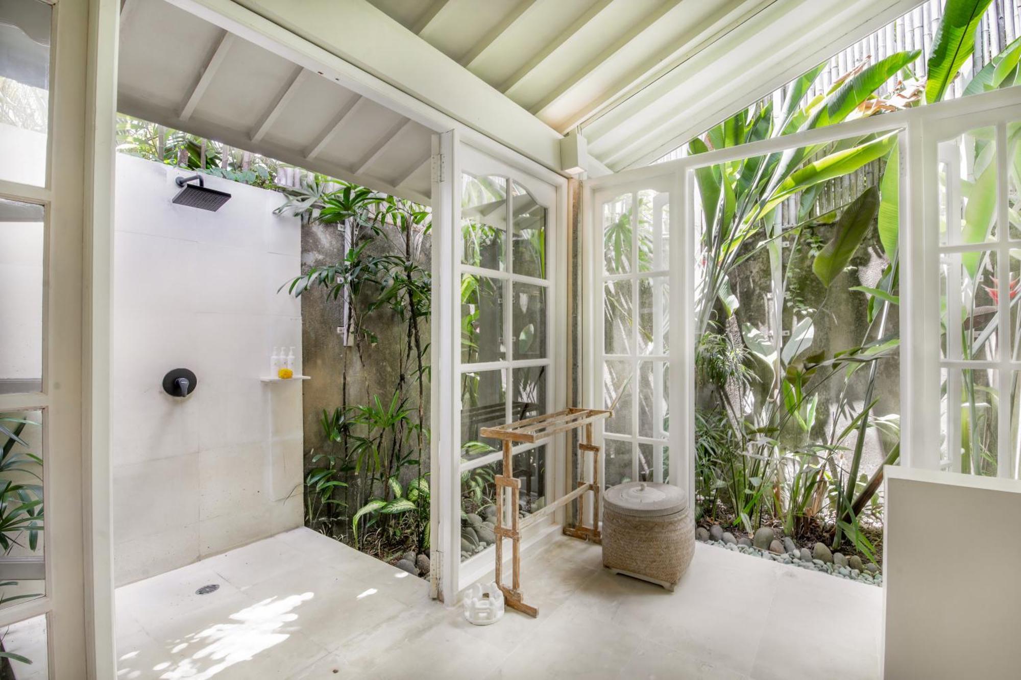 Villa Lodek Deluxe Seminyak Eksteriør billede