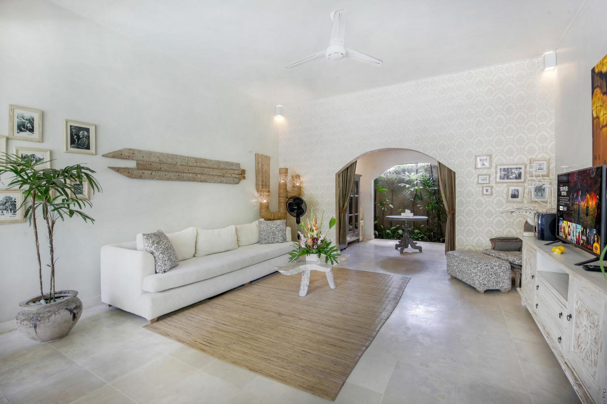 Villa Lodek Deluxe Seminyak Eksteriør billede